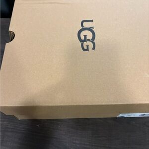 UGG Black Pumped Slide Box